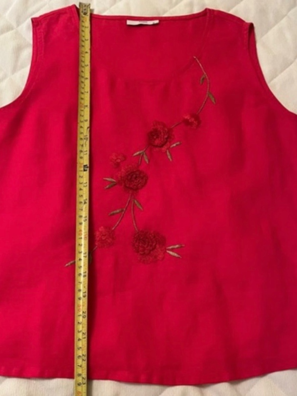Beautiful Red linen tank top embroidered with red  croche flowers green leaves M - Picture 5 of 5